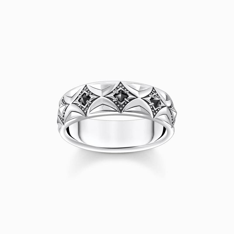 Silver blackend band ring with rhombus pattern and zirconia