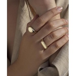 Anillo sello de plata bañada en oro diseño redondo