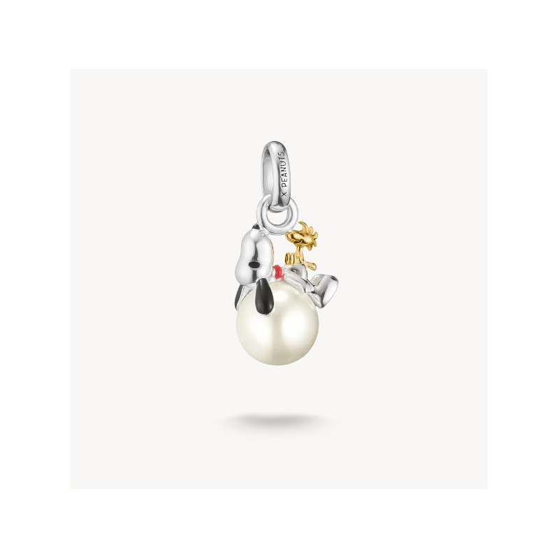 Peanuts™ Charm Snoopy con Woodstock sobre perla – Connect
