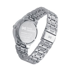 RELOJ con caja de acero, bisel negro y brazalete metálico.