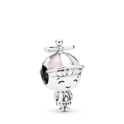 Charm Niño con Gorra