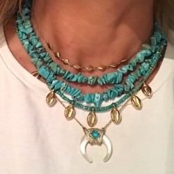 TURQUOIS AND GOLDEN SHELL NECKLACE